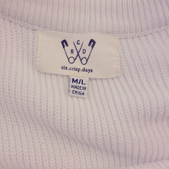 Six Crisp Days White Sweater - Picture 3 of 4